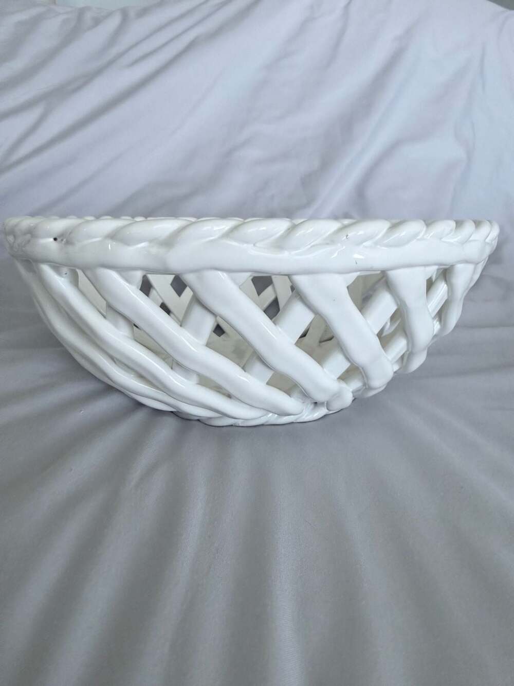 Sandra by Sandra Lee Lattice Ceramic Basket Bowl Size 10 White
